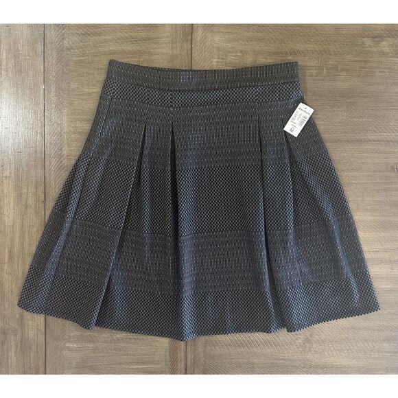 NWT Dressbarn Pleated Gray Geomteric Print Full A Line Skirt Women’s Size Medium - Picture 8 of 8